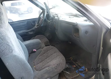 1999 GMC Sonoma Sls из США, поврежденный, VIN 1GTCS1945X8535131